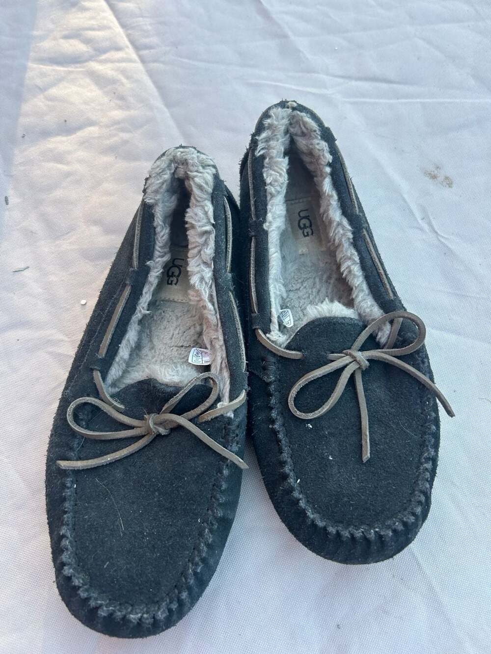 UGG Olsen Slippers Size 10 Black Suede Shearling Moccasins